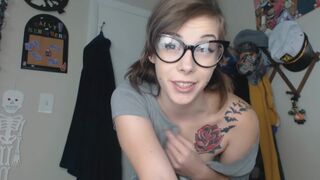 DamnedestCreature - Bitchy Sis Teaches You To Stroke